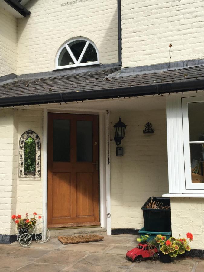 Bron Hafren Bed and Breakfast Montgomery Exteriör bild